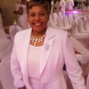 Meet your Posher, Elsa